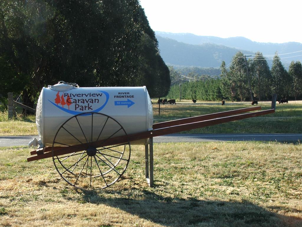 Riverview Caravan Park Porepunkah Exterior foto