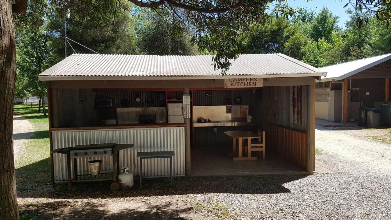 Riverview Caravan Park Porepunkah Exterior foto